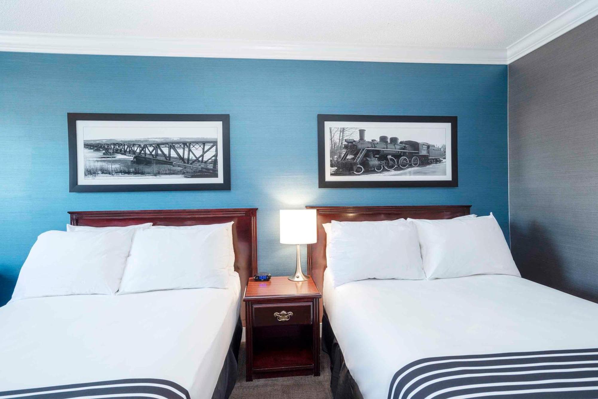 Sandman Hotel & Suites Prince George Exterior photo